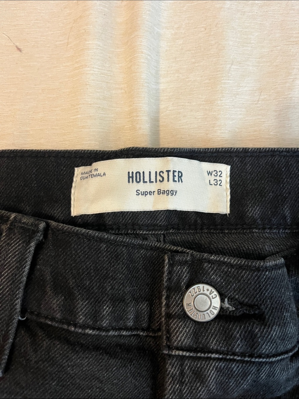 Hollister Super Baggy Men's Jeans in Black Wash
